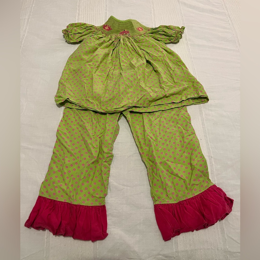 Adorable Banana Split Smocked Two Piece Princess Carriage set size 6X